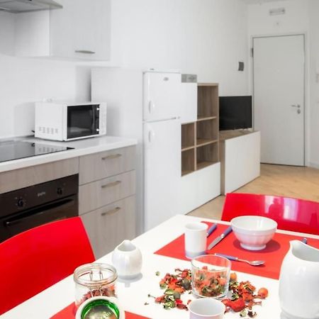 B&B Gocciadoro 26 Nuovo, Climatizzato, Zona Ospedale, Posto Auto 特伦托 外观 照片