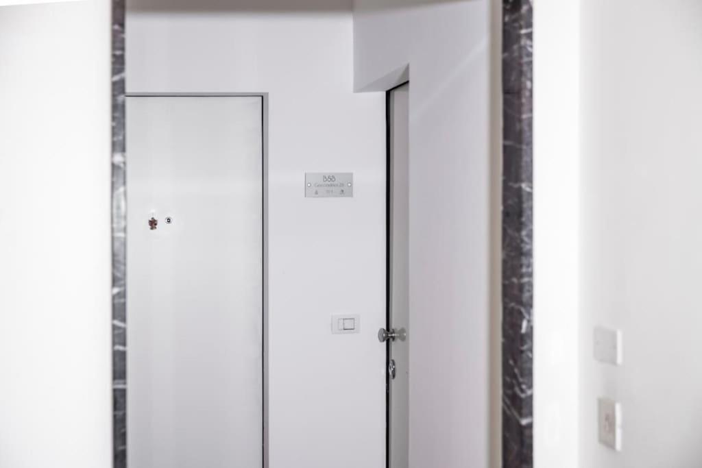 B&B Gocciadoro 26 Nuovo, Climatizzato, Zona Ospedale, Posto Auto 特伦托 外观 照片