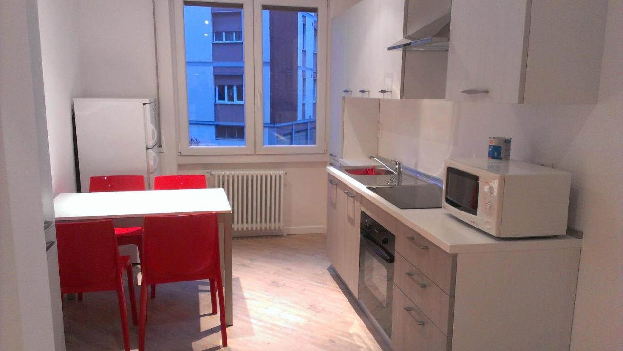 B&B Gocciadoro 26 Nuovo, Climatizzato, Zona Ospedale, Posto Auto 特伦托 外观 照片